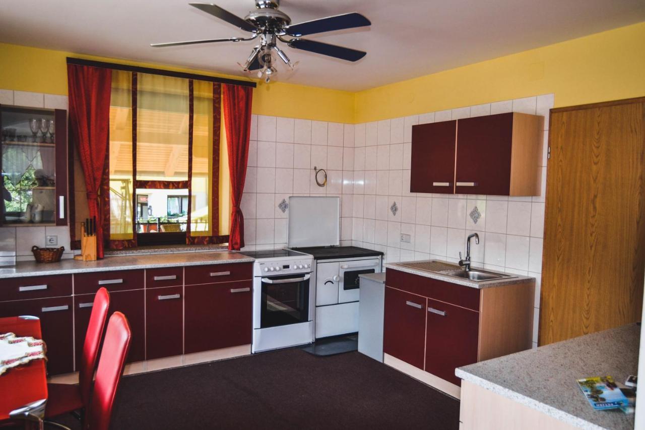Apartmaji Krebs Mezica Kültér fotó